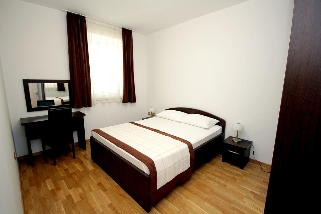 Apartments Draskovic Mirista Petrovac 外观 照片